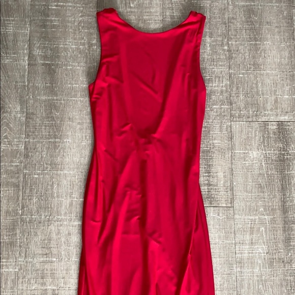 Long red dress - Picture 1 of 3